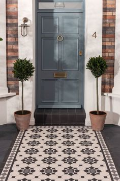 Original Style Black, White & Revival Grey patterned Victorian Tiles Front Garden Path, Victorian Mosaic Tile, Victorian Front Garden, Front Path, Victorian Front Doors, Front Door Steps, York Stone, Victorian Floor Tiles, Victorian Terrace House