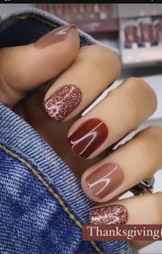 Creative Things, Autumn Nails, Nail Color, Fall Nails, Mani Pedi, Gold Nails, Beauty Make Up, Beauty Nails, Beautiful Nails