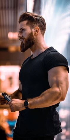 The Best 45 Hairstyle For Men, See Before You Go To The Hairdresser! - Page 12 of 45 - hotcrochet .com Medium Haircut Men Undercut, Mens Hairstyles With Beard, Beard Haircut, Mens Hairstyles Medium, Beard Hairstyle, Men Haircut Styles, Beard Styles For Men, Popular Haircuts, Curly Hair Men