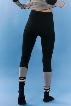 Made with warm Merino wool, these base layer leggings are ideal for cold days on the slopes or staying warm at apres, featuring a breathable, sweat-wicking fabrication, just-right stretch and a wide waistband for long lasting comfort. **Fit:** Fitted; mid-rise **Features:** Sweat-wicking, breathable fabrication; quick-drying, built-in liner; mid-rise waist; wide waistband; seaming detail throughout **Why We ❤ It:** Warm enough to be worn alone or as a layer on the slopes | Moonlight Base Layer L Fp Movement, Wide Waistband, Small Waist, Black Fits, Base Layer, Cold Day, Boho Outfits, Black Leggings, Quick Dry