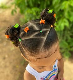 Penteados Alícia💜 (@aliciaa_fernandess) • Fotos y videos de Instagram Holiday Toddler Hairstyles, Curly Hair Styles For Kids, Easy Preschool Hairstyles, Toddler Headband Hairstyles, Toddler Hairstyles With Bangs, Cute Hairstyles For Little Kids, Thanksgiving Hairstyles For Kids, Mixed Toddler Hairstyles