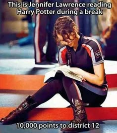 Reading Harry Potter, Doug Funnie, Gale Hawthorne, Johanna Mason, Glume Harry Potter, District 12, Donald Sutherland