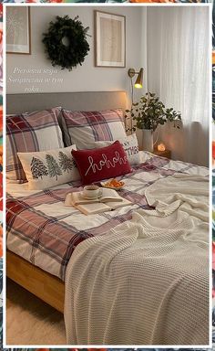 Christmas Room Aesthetic - Let's Face It! - Looking for a product is not easy. Try Amazon.com to get all your supplies. Cosy Christmas, Christmas Room Decor, Christmas Bedroom, Warm Christmas, Christmas Room