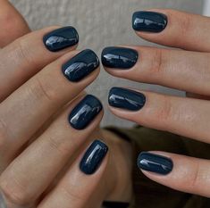 Dark Nail Colours, Dark Nails Short, Dark Blue Gel Nails, Short Winter Nails 2022, Simple Dark Nails, Dark Short Nails, Casual Winter Nails, Hello Nails