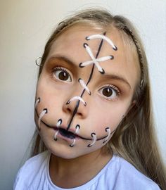 Kids Halloween Makeup Ideas, Easy Face Painting Halloween, Halloween Face Paint Ideas For Kids, Unique Halloween Makeup Creative, Fall Facepainting Ideas, Kids Halloween Face Painting Ideas, Face Paint Costume Ideas, Halloween Face Makeup For Kids, Kids Face Paint Halloween