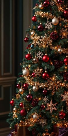 Step up your holiday decor game this year with these 30 gorgeous Christmas tree decoration ideas. These designs are perfect for adding style and elegance to your festivities. Christmas Tree Decoration Ideas, Tree Decoration Ideas, Gorgeous Christmas, Christmas Tree Decoration, Tree Decoration, Decoration Ideas, Step Up, Tree Decorations, Christmas Tree Ornaments