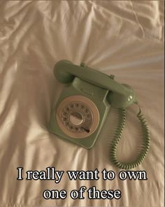 #whisper #mine #telephone #vintage #girlhood Dial Phone Aesthetic, Aesthetic Old Phone, 80s Telephone, Relatable Pictures, 50s Aesthetic, Antique Phone, Telephone Vintage