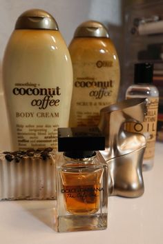 Chocolate Scented Shower Routine, If You Wanna Smell Like This, How To Smell Like Vanilla And Coffee, How To Smell Like Coffee All Day, Shower Scent Combos Vanilla, How To Smell Like Chocolate All Day, Coffee Scented Perfume, Layering Scent Combos, Layering Combos