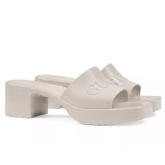 Bloggers Favorite Authentic Gucci Rubber Slide Sandal White Size Eur 38 Us 8 Color White And Slightly Ivory Condition Is Good, Wear On Soles, Normal Wear, Some Scuffs Around No Box Or Dusters Dusters, Gucci Shoes, Slide Sandals, Color White, Blogger, Gucci, Sandals, Women Shopping, How To Wear