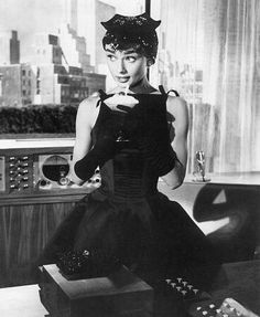 Audrey Hepburn. Audrey Hepburn Sabrina, Sabrina Audrey Hepburn, Sabrina 1954, Sabrina Dress