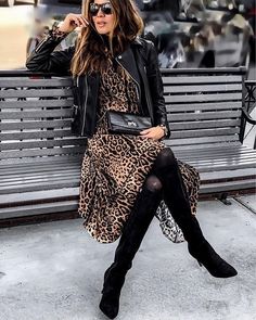 Chique Outfits, Mode Casual, Leopard Print Dress, Looks Chic, Winter Fashion Outfits, Thigh High Boots, Thigh High, Elegant Woman