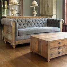 Mule Muzzle Chesterfield Chair Grey Chesterfield Sofa, Chesterfield Couch, Chesterfield Bank, Sofa Wood Frame, Small Sectional Sofa, Cottage Furniture, Tufted Sofa, Farmhouse Furniture, Chesterfield Sofa