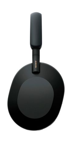 a black frying pan with a handle on it