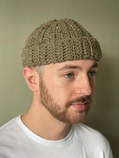 Hand crocheted chunky Fishermans beanie in a beautiful sage green high quality acrylic yarn with flecks of burnt orange, beiges and browns.   All beanies are made to order so custom sizing is always possible Mini Beanie, Mini Beanies, Beige Beanie, Fisherman Beanie, Style Beanie, Fisherman Style, Fisherman's Hat, Chunky Crochet, Skull Cap Beanie