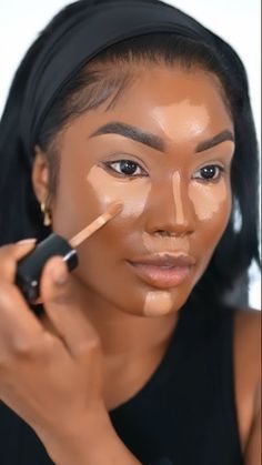 Dark Skin Makeup Natural Simple, Makeup For Dark Skin Women, Dark Skin Makeup Tutorial, Makeup Mistakes, Make Mistakes, Dark Skin Makeup, Dark Skin Women, Perfect Makeup