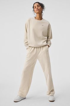 Okay, so we’re pretty much obsessed with this new, straight-leg version of the Accolade Sweatpant — it’s a super soft, leveled-up classic with a chrome Alo logo detail and powerful, performance tech for studio & street. Wear it in cold weather with a bold jacket and transition to warmer weather with slides. Find your fit and see all the ways to style it. EXPLORE ACCOLADE. Cotton Sweat Suit, Woman Sweat Set, Cream Sweat Set, Neutral Sweat Pants, Comfort Sweat Set, Winter Sweat Sets, Alo Yoga Crewneck, Best Sweat Pants Women, Womens Sweat Set