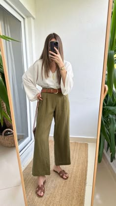 Boho Slacks Outfit, Boho Smart Casual Outfit, Unique Business Casual, Blush Trousers Outfit, Boho Business Professional, Business Casual Outfits Therapist, Boho Minimalist Clothing, Cottage Core Work Outfit, Bohemian Professional Style