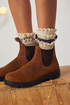 A classic with a twist, these so sweet waffle knit ankle socks feature a crochet lace ruffle at the top. Socks And Birks, Knit Ankle Socks, Dainty Crochet, Ruffle Socks, Ruffled Socks, Sock Outfits, Crochet Lace Top, High Ankle Boots, Free People Style