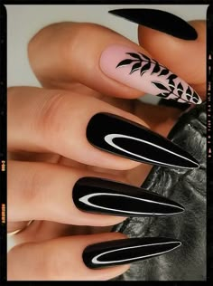 Black Nails Gold Stiletto Nails, Black And Nude Nails, Silhouette Nails, Matted Nails, Champagne Nails, Black Almond Nails, Cruise Nails, Black Coffin Nails, Tropical Nails