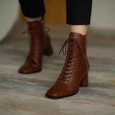 Birthday Shoes, Shoes Heels Classy, Chunky Heel Ankle Boots, Shoes Outfit Fashion, Design Moda, Heels Classy, Block Heel Ankle Boots, Girly Shoes, Aesthetic Shoes