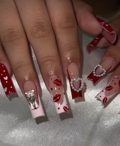 Kiss Lips Nails, Kiss Mark Nails, Nails For December, Pink Red Nails, Detailed Nails, Acrylic Nails Toes, Lip Nails, Nail Set Ideas, Bear Nails