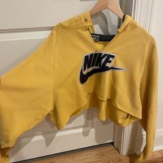 Women’s Urban Outfitters Upcycled Nike Cropped Hooded Sweatshirt Size Xl - Relaxed, Oversized Fit Nwot - Never Worn Sporty Yellow Sweatshirt For Fall, Yellow Sporty Sweatshirt For Fall, Yellow Athleisure Sweatshirt For Fall, Yellow Sports Top For Fall, Yellow Long Sleeve Sweatshirt In Athleisure Style, Yellow Sweatshirt For Sports In Fall, Yellow Hooded Hoodie Athleisure Style, Yellow Hooded Top For Fall, Yellow Fall Athleisure Sweatshirt