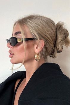 Jess Hunt, Cute Bun Hairstyles, Side Profile, Baddie Hairstyles, Dream Hair, Aesthetic Hair, Pic Ideas, Hair A, Trendy Hairstyles