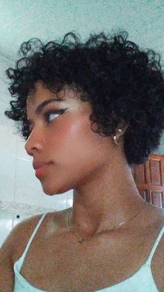 ✂️✂️ Short Curly Brown Hair Black Women, Short Curly Hair Feminine, 4a Pixie Cut, 3c Pixie Cut, Short 3c Curly Hair Pixie Cuts, Short Curly Haircuts 3c, Short 3b Curly Haircuts, Short Curly Hair 3b 3c