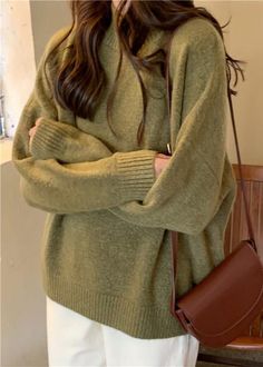 Leggings Outfit Plus Size, Fall Green, Neutral Outfits, Dress 2022, 일본 패션, Sweater Tops, Knit Blouse, Tops Plus Size