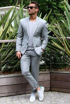 Brand Name:TikshortsMaterial: polyesterMaterial: CashmereStyle: FormalClosure Type: Double BreastedClothing Length: RegularFront Style: FlatFit Type: skinnyPant Closure Type: Button FlyGender: MENItem Type: Suits Mens Fashion Blog, Groomsmen Suits, Man Fashion, Groom Wear, Custom Suit