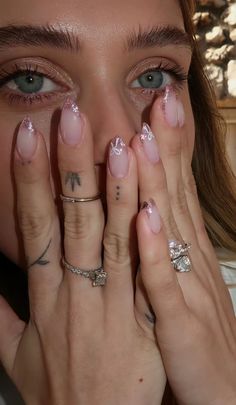 New Year Nails Ideas Almond Shape, Small Rhinestone Nails Designs, Middle Finger Nail Design, French Tip Nails With Gems Rhinestones, Pearly Nails, Glitter Nails Almond, Nails Asian, Pink French Tips, Y2k Tiktok