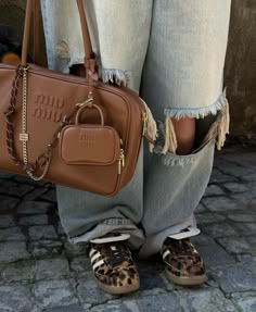 New Bags 2023, Miu Miu Bag Outfit, Kylie Francis, Model Woman, Leopard Print Shoes, Miu Miu Bag, Girl Accessories, Print Shoes, Pretty Bags