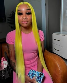 Yellow Hair Color, Frontal Wig Hairstyles, Straight Weave Hairstyles, Neon Hair, Dyed Hair Inspiration, Frontal Hairstyles, Pretty Hair Color, Hot Hair Styles, Business Hairstyles