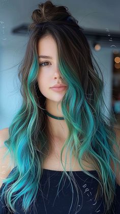 25 Green Ombre Hair Ideas for Sustainable Style Color Hair Tips Ideas, Long Coloured Hair, Classy Hair Color Ideas, Trendy Hair Colours, Green Ombre Hair, Mermaid Hairstyle, Free Hairstyle, Color Highlights