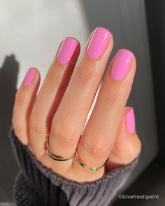 https://www.instagram.com/p/CbxU7U6rF_N/?utm_medium=share_sheet Prom Nail Designs, Bright Pink Nails, Manicure Inspiration, Pink Nail Polish, Summer Acrylic Nails, Crystal Nails, Prom Nails, Chic Nails, Cute Acrylic Nails