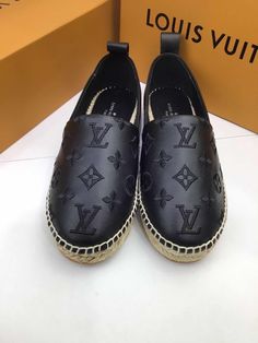 Lv Slippers, Sac Louis Vuitton, Espadrilles Men, Luxury Iphone Cases, Lv Shoes, Giuseppe Zanotti Shoes, Designer Flats, Christian Louboutin Women, Gucci Men Shoes