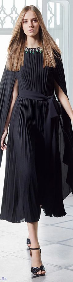 Ellie Saab, Elie Saab Couture, Black Attire, Couture Gowns, Tres Chic, Pre Fall, Wedding Outfit, Stylish Women