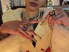 Chain Layering, Tooth Gem, Foto Ideas Instagram, Jewelry Lookbook