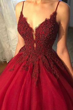 Burgundy V-neck Evening Dress For Prom, Princess Frocks, Couture Dior, Burgundy Evening Dress, Burgundy Prom, Reception Gown, Simple Prom Dress, Spaghetti Strap Prom Dress, Graduation Dresses