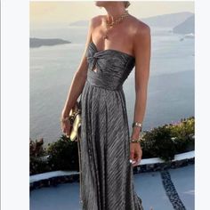 Brand New Dress. Floor Length, Perfect For Weddings Or A Formal Event Chique Outfit, Shiny Dresses, Party Kleidung, Off Shoulder Fashion, Maxi Dress Party, Tube Dress, Cutout Dress, Celebrity Dresses, Types Of Skirts