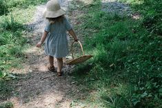 Life with Littles | An Afternoon of Blackberry Picking - A Daily Something Blackberry Picking, Wild Berries, Blackberry Jam, One With Nature, Wild Mushrooms, Healing Herbs, Wild Berry, Blackberry