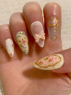 Nail Inspo Floral, Tea Party Nails, Nails Delicate, Fall Nails Inspiration, Flowers Coquette, Delicate Nails, Gel Nail Art Designs