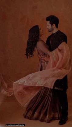 Desi Photoshoot, Couple Dancing Aesthetic, Royal Bride, Reel Video, Royal Indian, This Kind Of Love, Romantic Couples Photography, Wedding Pose