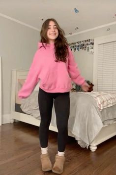 Cute Outfits Photos, Cute Basic Legging Outfits, Outfit Inspo October, Winter Outfit Ideas Leggings, Cute Lulu Lemon Outfits, Outfit Ideas For School High School, Outfits To Wear When You’re On Your Period, What To Style With Black Leggings, Outfit Ideas School Casual Comfy