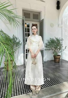 Girls Short Dresses, Dream Wedding Ideas Dresses, Puffy Sleeves, High Quality Design, Sleeveless Shirt, Material Design, Different Fabrics, Flared Sleeves