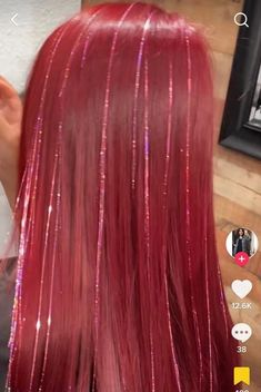 Hot Pink Tinsel Hair, Hair Tinsel On Red Hair, Red Tinsel In Black Hair, Vengaboys Aesthetic, Tinsel In Red Hair, Hair Tinsel Red Hair, Red Hair With Tinsel, 2000s Hair Dye, 2000 Hair Color