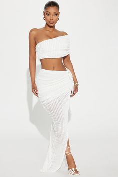 Assymetrical Skirt Outfits, Two Piece Skirt Set Classy, Skirt Set Outfit, Tube Jumpsuit, 2 Piece Skirt Set, Fashion Nova Outfits, Shoulder Crop Top, Spring Summer Dress, White Skirts