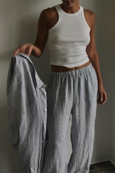 Experience effortless style with our new Patricia Linen Pant. Our premium linen fabric offers a lightweight and soft texture, perfect for every season. The simple elastic waistline and functional side pockets make this pant a versatile choice - wear it high on your waist for a tailored look or lower on your hips for a relaxed vibe. Coordinate with our Arlo Top for a timeless outfit.Made in USA Summer Wide Leg Pants For Everyday, Versatile Summer Wide Leg Pants, Casual Bottoms With Straight Hem For Gatherings, Versatile Wide Leg Summer Pants For Everyday, Spring Casual Bottoms With Straight Hem, Casual Spring Bottoms With Straight Hem, Casual Bottoms For Spring With Straight Hem, Relaxed Linen Wide Leg Pants For Daywear, Everyday Relaxed Wide-leg Pants