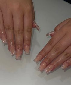 Medium Glitter French Tip Nails, Glittery French Tip Nails Square, Diamond Nails Short, Classy White French Tip Nails, 21st Birthday Nails Short, Simple Bday Nails, Graduation Nails Ideas 2023, Baddie Short Acrylic Nails Designs, White Glitter French Tip Nails