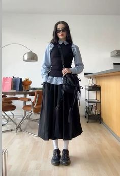 Oversize Classy Outfits, Asian Grandma Style, European Fashion 2024, Pants And Dress Combo, Japanese Office Fashion, Hyperfemme Outfits, Tokyo Style Outfits, Japanese Office Outfits Women, Edinburgh Outfit